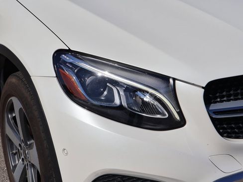 Certified 2019 Mercedes-Benz GLC 300 4MATIC Coupe image 6