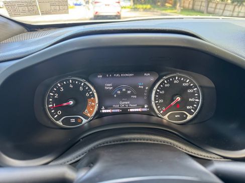 Used 2021 Jeep Renegade Limited w/ Sun & Sound Group AWD/4WD image 21