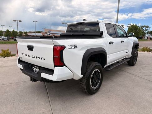 Used 2026 Toyota Tacoma TRD Off-Road AWD/4WD image 8
