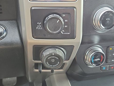 Used 2020 Ford F150 Lariat w/ Equipment Group 502A Luxury image 30