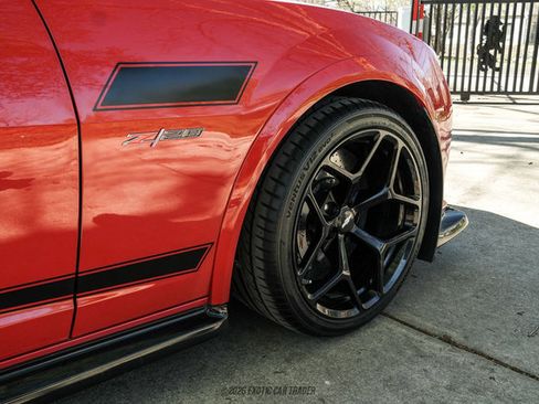 Used 2015 Chevrolet Camaro Z/28 RWD image 41