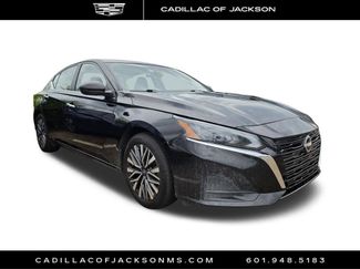 Used 2025 Nissan Altima 2.5 SV FWD video 3