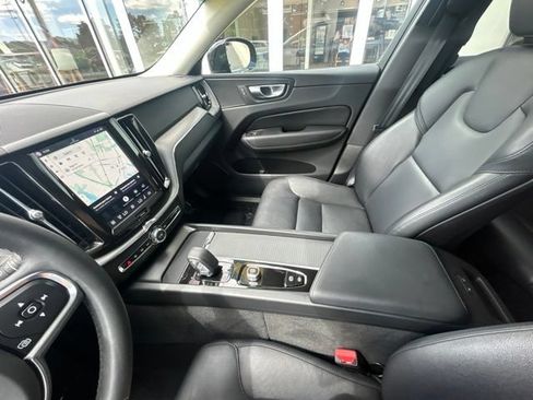Certified 2024 Volvo XC60 B5 Core w/ Protection Package Premier AWD/4WD image 21