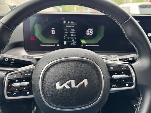 Used 2024 Kia Sorento S AWD/4WD image 21