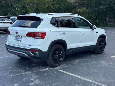 Used 2022 Volkswagen Taos SE AWD/4WD image 4