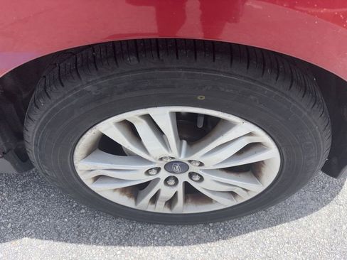 Used 2012 Ford Focus SEL FWD image 19
