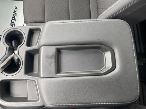 Used 2024 Chevrolet Silverado 1500 Custom Trail Boss w/ Dark Appearance Package image 15