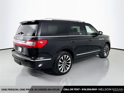 Used 2021 Lincoln Navigator Reserve image 5
