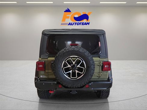 Used 2025 Jeep Wrangler Unlimited Rubicon image 4