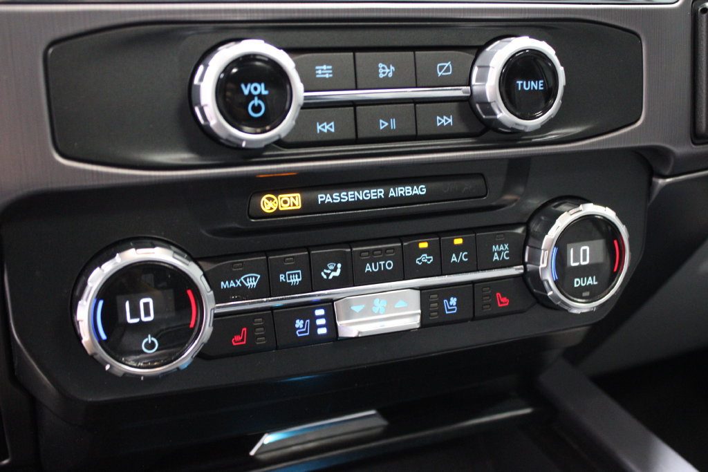 Certified 2022 Ford F250 Limited AWD/4WD image 32