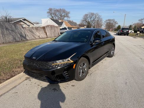 Used 2021 Kia K5 LXS FWD image 1