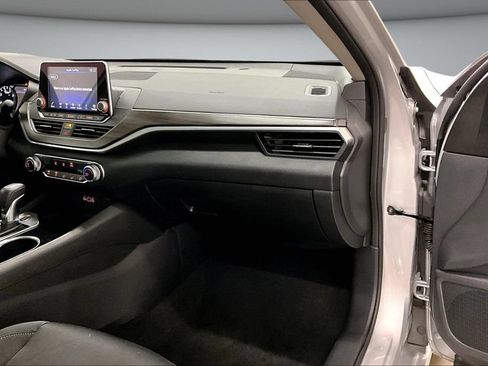 Used 2024 Nissan Altima 2.5 SV AWD/4WD image 26