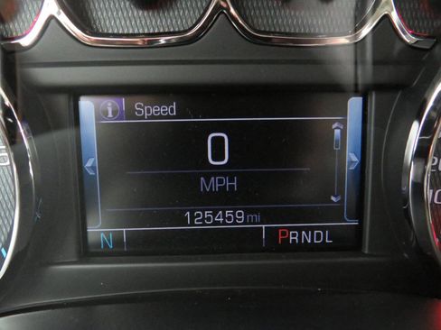 Used 2018 Chevrolet Silverado 1500 LT w/ Texas Edition image 19