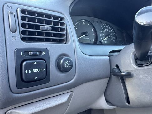 Used 1998 Toyota Corolla LE FWD image 19
