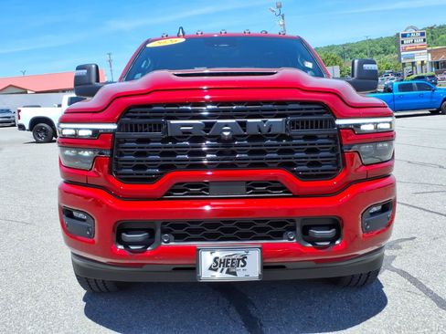 Used 2026 RAM 2500 Limited AWD/4WD image 9