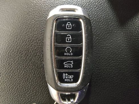 Used 2023 Hyundai Elantra SEL w/ Convenience Package FWD image 32
