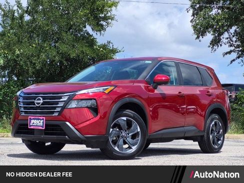 Used 2025 Nissan Rogue SV AWD/4WD image 1