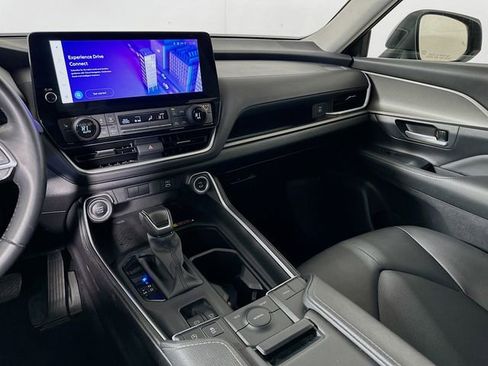 Certified 2025 Toyota Grand Highlander XLE image 25