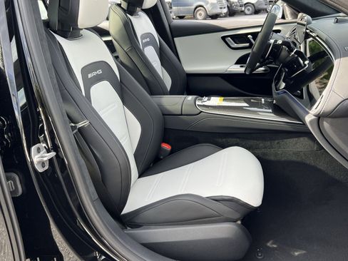 New 2026 Mercedes-Benz E 53 AMG 4MATIC Sedan image 33