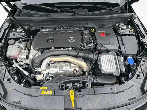 New 2026 Mercedes-Benz GLB 250 4MATIC image 11