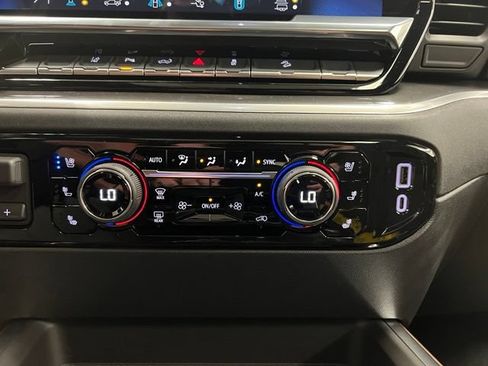 New 2026 Chevrolet Silverado 2500 High Country w/ High Country Premium Package AWD/4WD image 12