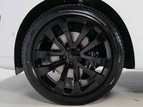 New 2026 Land Rover Range Rover Sport Dynamic SE AWD/4WD image 9