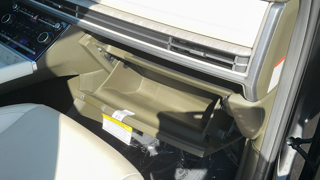 Used 2025 Hyundai Santa Fe Calligraphy FWD image 45