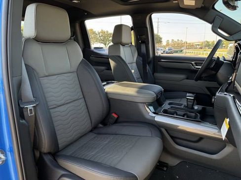 New 2026 Chevrolet Silverado 1500 ZR2 w/ Dark Appearance Package image 24