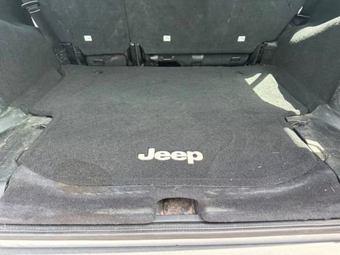 Used 2016 Jeep Wrangler Unlimited Sport w/ Connectivity Group AWD/4WD image 10