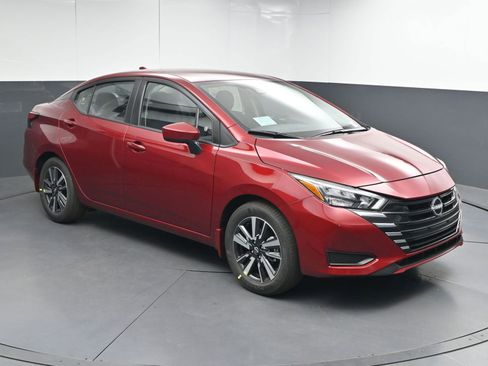 New 2025 Nissan Versa SV w/ Trunk Package FWD image 1