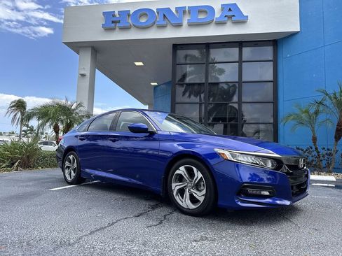 Used 2018 Honda Accord Sport image 18