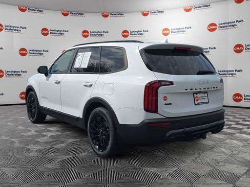 Used 2022 Kia Telluride SX w/ SX Prestige Package AWD/4WD image 5