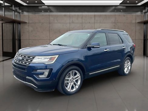 Used 2017 Ford Explorer Limited w/ Equipment Group 301A image 2