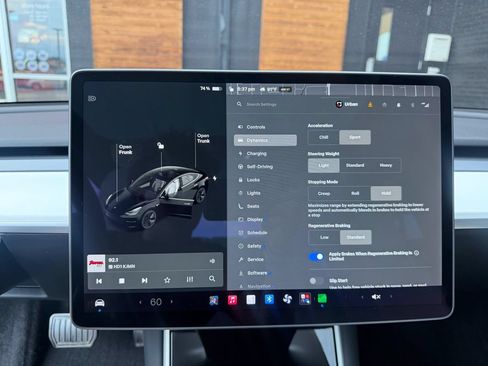 Used 2020 Tesla Model 3 Long Range AWD/4WD image 32