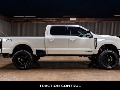 Used 2026 Ford F250 Platinum w/ Platinum Plus Package AWD/4WD image 11