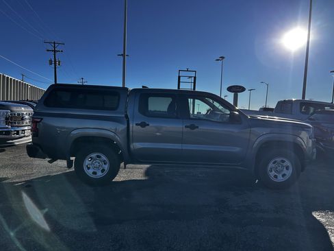 Used 2024 Nissan Frontier S w/ Technology Package image 6