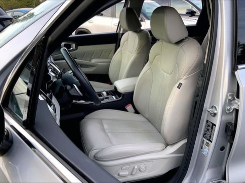 Used 2023 Kia Sorento SX Prestige image 27