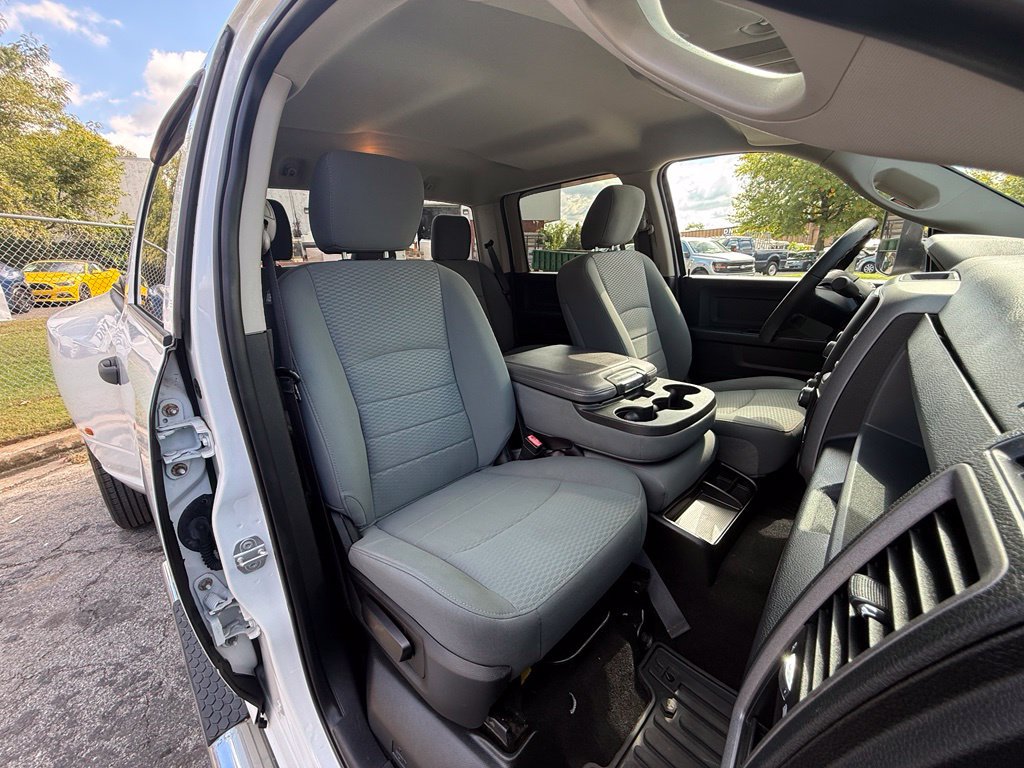 Used 2018 RAM 3500 Tradesman w/ Chrome Appearance Group AWD/4WD image 26