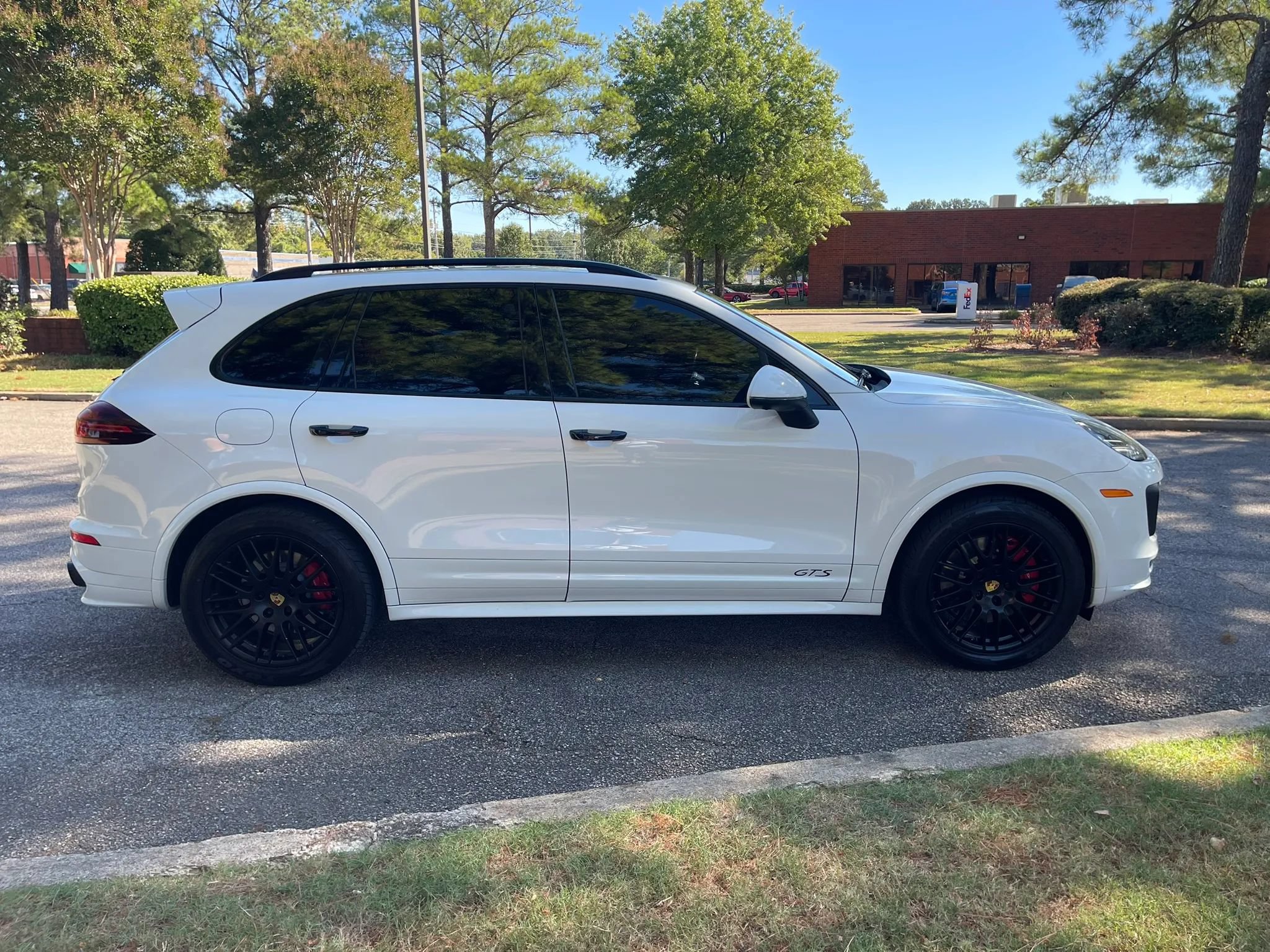 Used 2017 Porsche Cayenne GTS AWD/4WD image 6