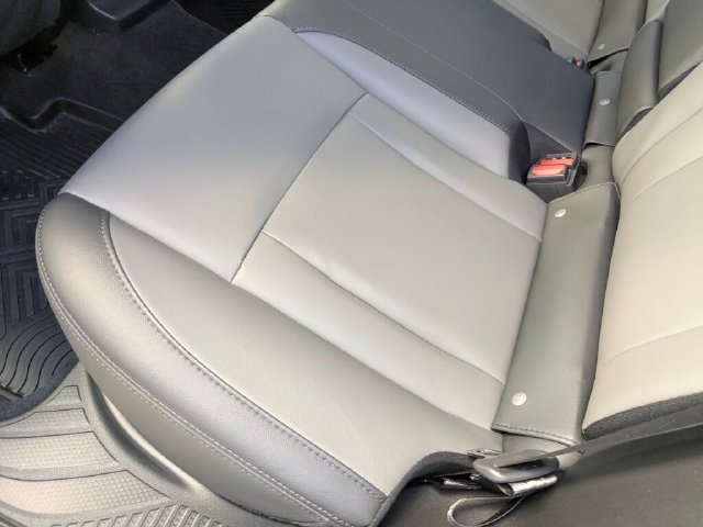 Certified 2026 Subaru Outback Premium AWD/4WD image 32