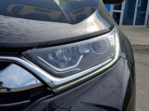 Used 2019 Honda CR-V LX image 9