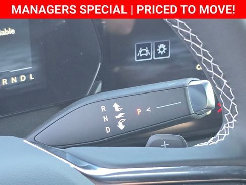 New 2026 Chevrolet Traverse LT w/ Driver Confidence Package image 27