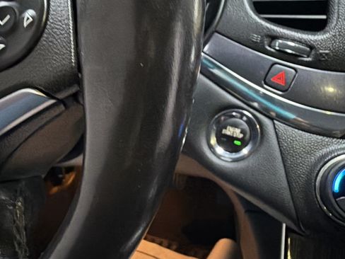 Used 2018 Chevrolet Impala Premier FWD image 18