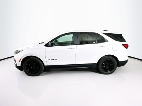 Used 2023 Chevrolet Equinox LS w/ LS Convenience Package FWD image 4