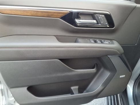 New 2026 Chevrolet Tahoe High Country AWD/4WD image 14
