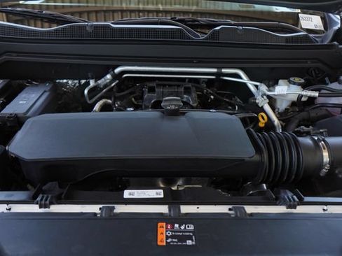 New 2026 Chevrolet Colorado ZR2 w/ Technology Package AWD/4WD image 38