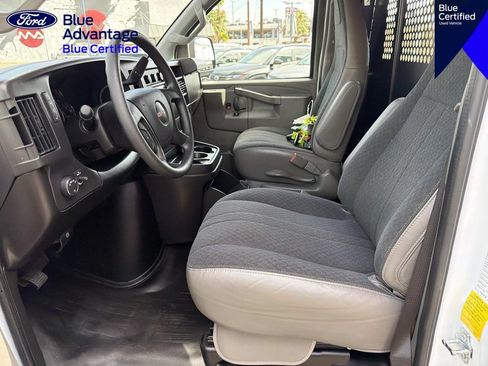 Used 2025 GMC Savana 2500 w/ Driver Convenience Package RWD image 17