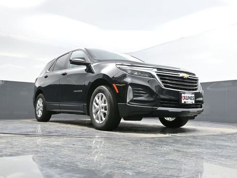 Used 2023 Chevrolet Equinox LT image 42