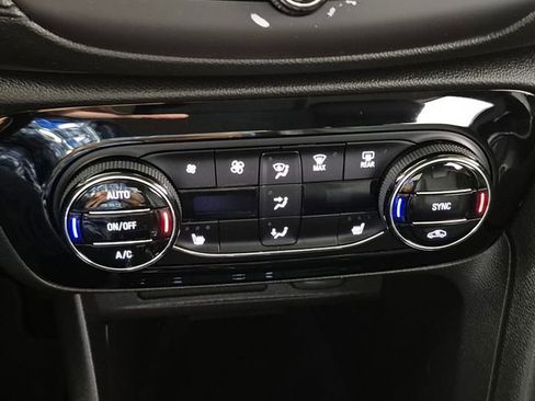 Used 2020 Buick Encore GX Select FWD image 20