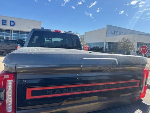 Used 2023 Ford F250 Lariat w/ Lariat Ultimate Package image 4